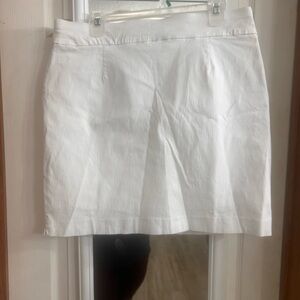 Kim Rogers White Mini Skirt with Clean Lines